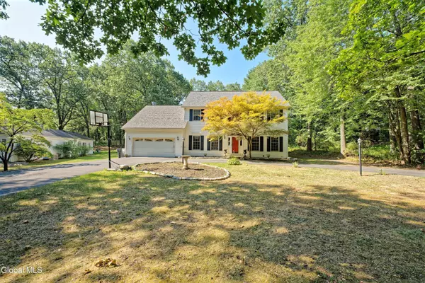4 N Sage Hill Lane, Menands, NY 12204