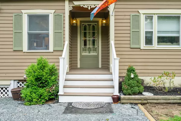 Nassau, NY 12062,902 Central Nassau Road