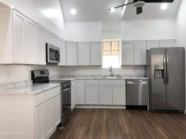 Hoosick Falls, NY 12090,166 Church Street