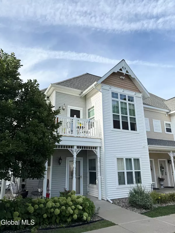 608 Kelly Circle, Guilderland, NY 12009