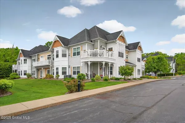 802 Heather Lane, Guilderland, NY 12009