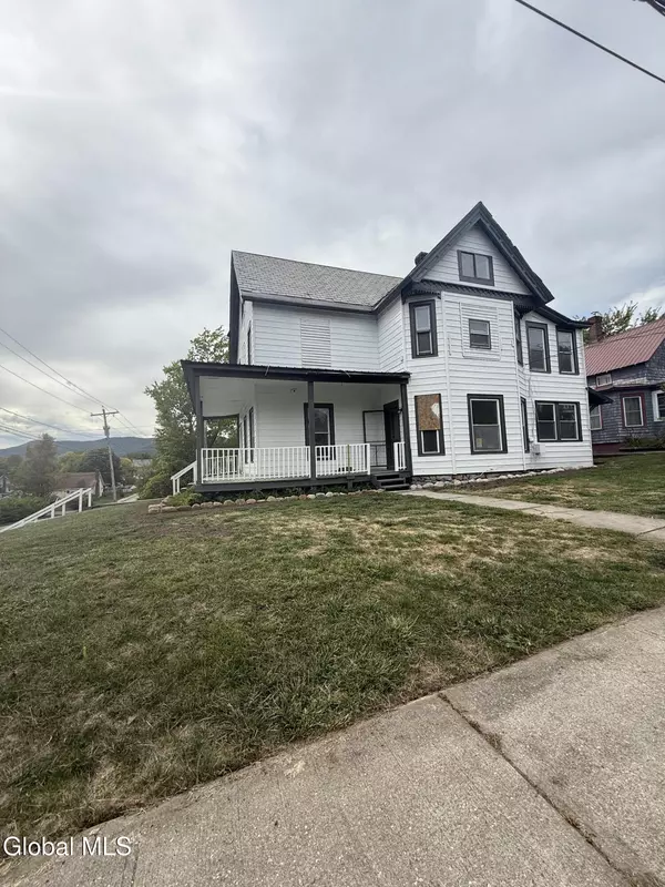 3 Park Avenue, Ticonderoga, NY 12883