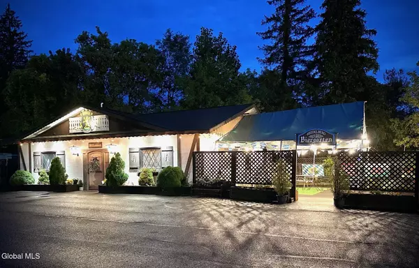 352 Quaker Road, Queensbury, NY 12804