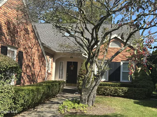 18 Birchwood Court, Albany, NY 12211