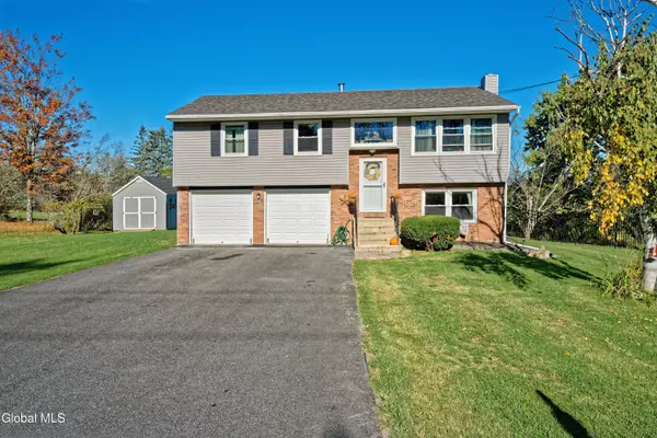 74 Street Road, Knox, NY 12009