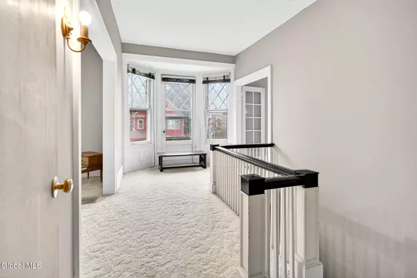 Troy, NY 12180,6 Hawthorne Avenue