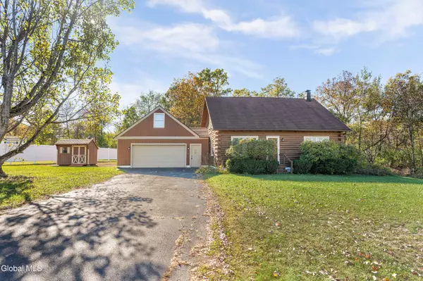 113 Diane Lane, Schaghticoke, NY 12182
