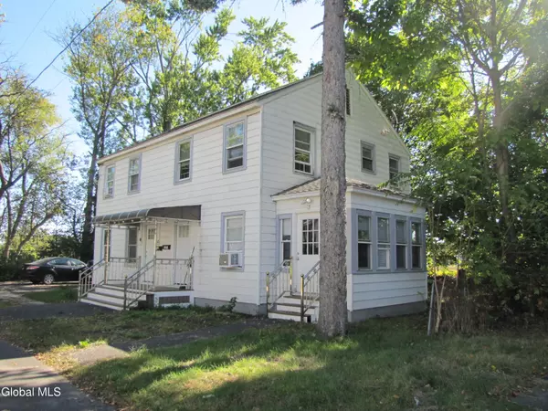 37 Swan Street, Schenectady, NY 12307