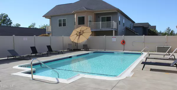 48 Bavarian Way #125, Altamont, NY 12009