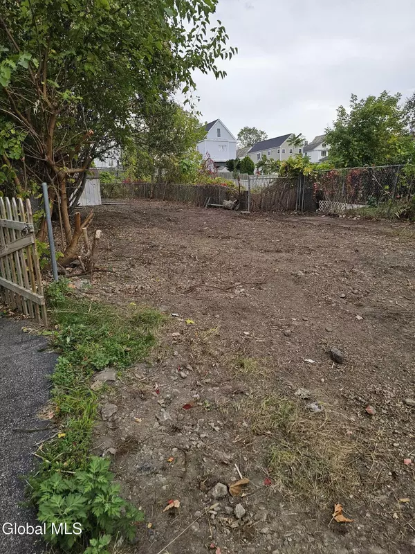 Schenectady, NY 12308,1616 Foster Avenue