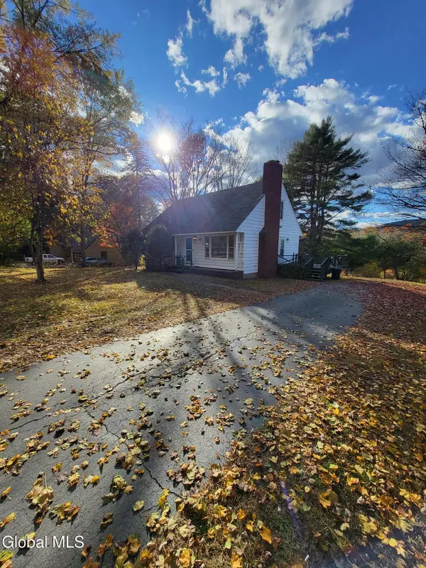 423 Lake Avenue, Lake Luzerne, NY 12846