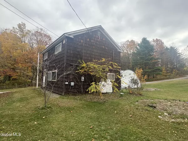 Ticonderoga, NY 12883,308 NYS Route 9N