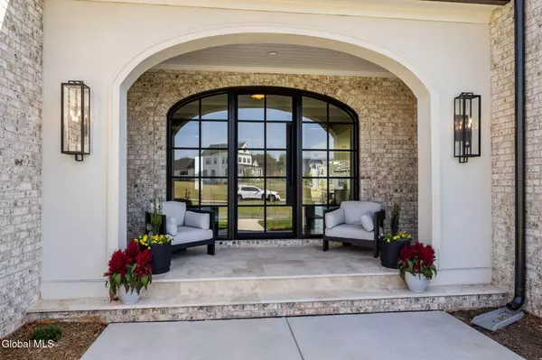 Saratoga Springs, NY 12866,7 Gregory Court