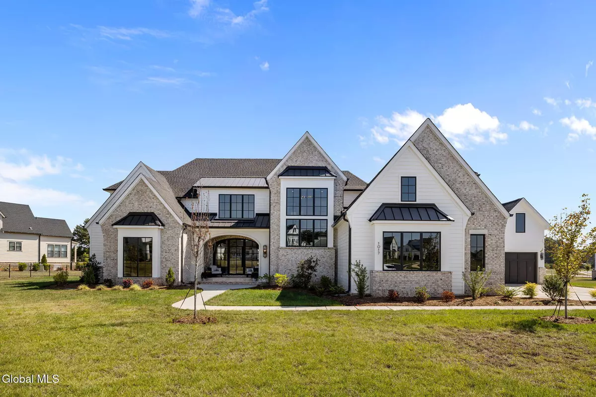 Saratoga Springs, NY 12866,7 Gregory Court