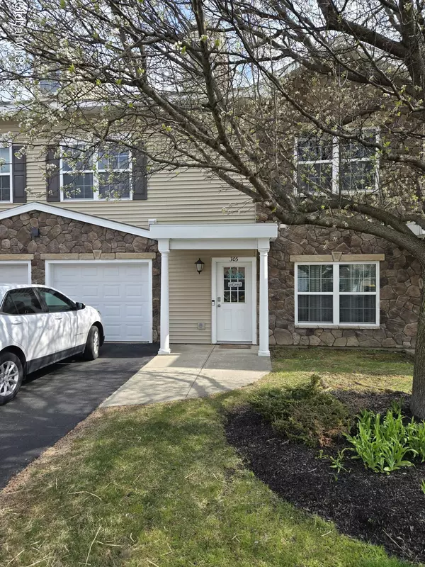 305 Worthington Terrace, North Greenbush, NY 12198