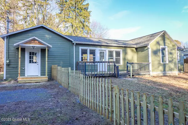 Kinderhook, NY 12184,101 Orinsekwa Road