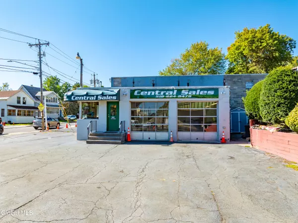 Albany, NY 12205,1096 Central Avenue