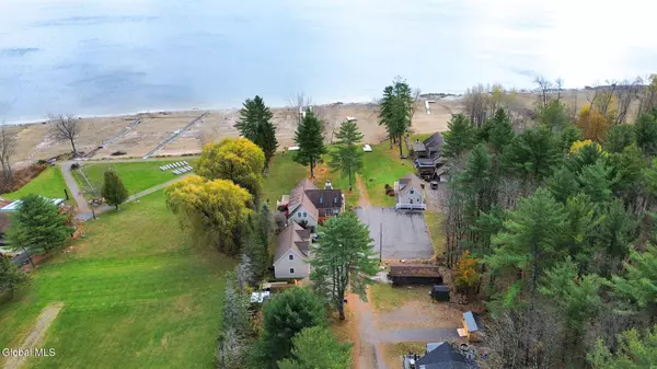 Mayfield, NY 12117,126 Lakeview Lane