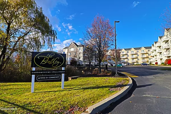 8 Wall Street #APT 241, Clifton Park, NY 12065