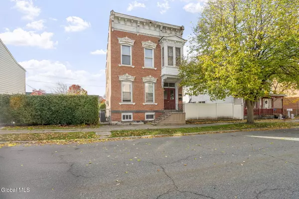 2325 4th Avenue, Watervliet, NY 12189