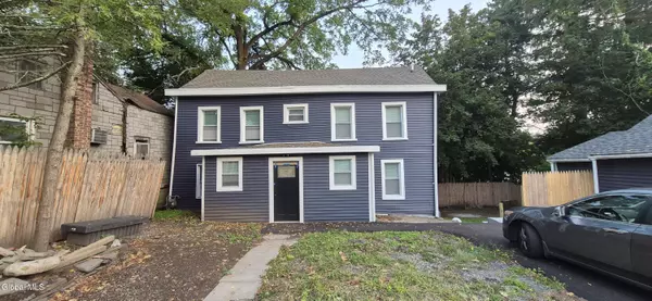 22 Clermont Street, Saugerties, NY 12477