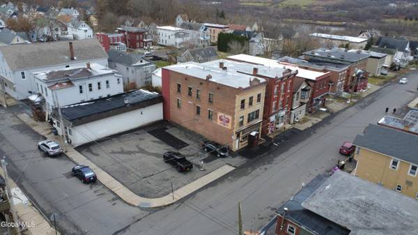 38 Reid Street, Amsterdam, NY 12010