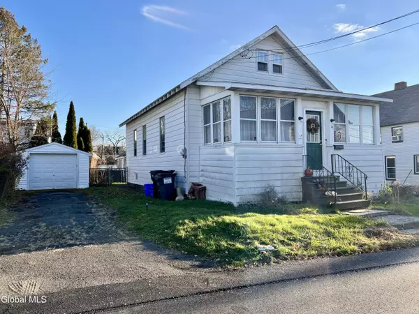 4 Plum Avenue, Troy, NY 12180