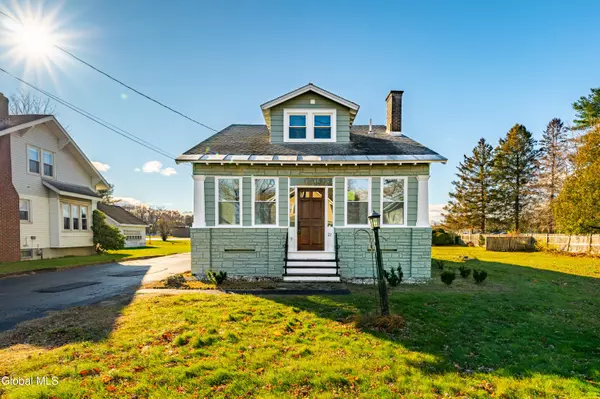 21 Magee Drive, Bethlehem, NY 12077