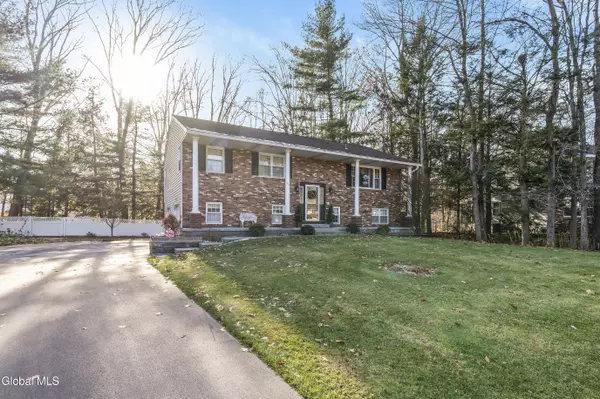 3016 Williamsburg Drive, Guilderland, NY 12303