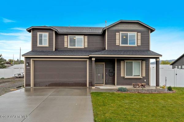 838 W JENICEK LOOP, Post Falls, ID 83854