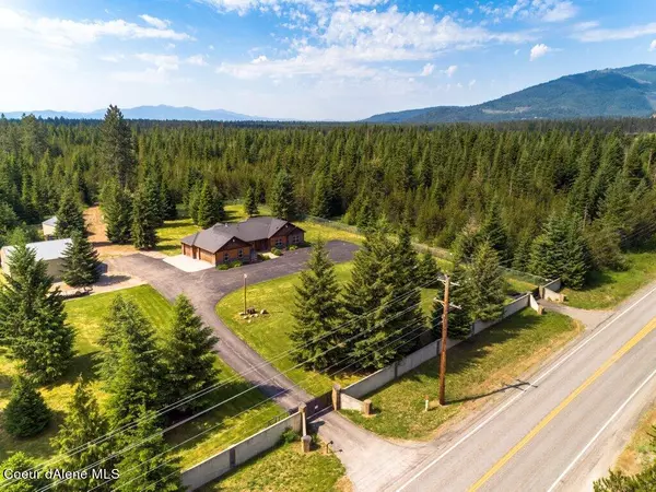 2322 W Scarcello Rd, Rathdrum, ID 83858