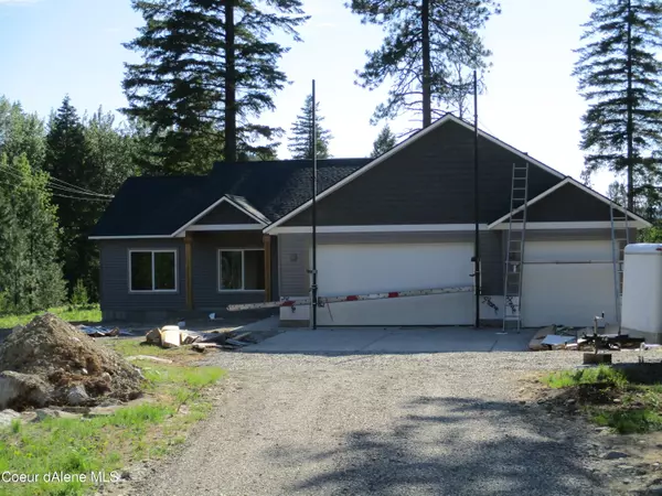 1045 Little Blacktail Rd, Careywood, ID 83809