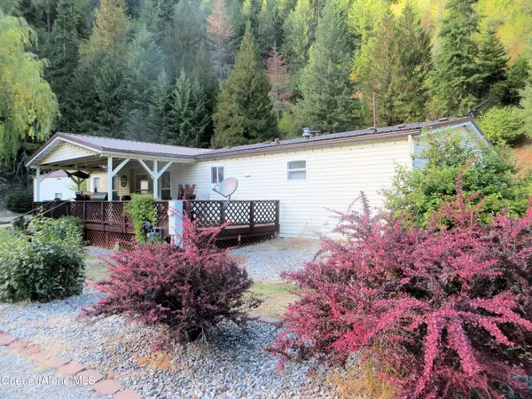 63061 Benthams Rd, Wallace, ID 83873