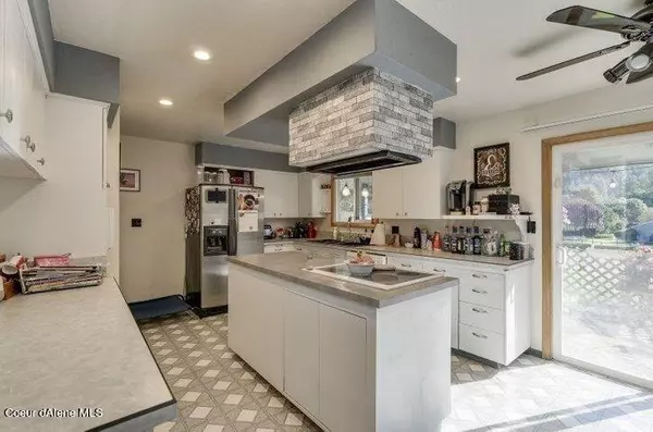 Dalton Gardens, ID 83815,7184 N 16TH ST