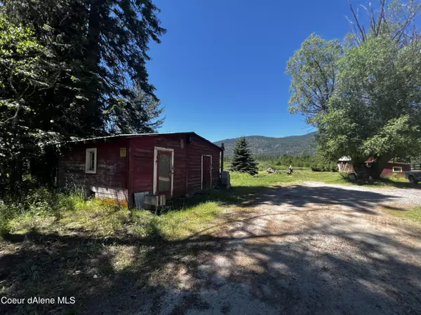 Sandpoint, ID 83864,489830 Highway 95