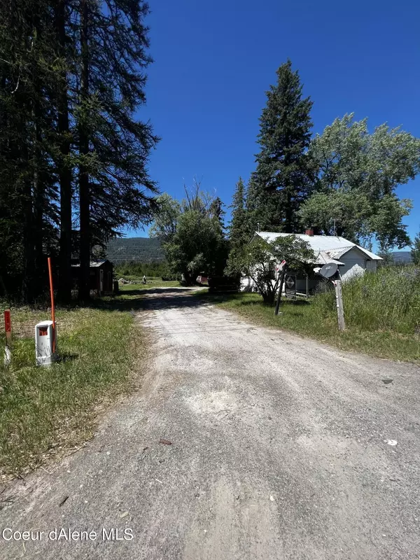 Sandpoint, ID 83864,489830 Highway 95