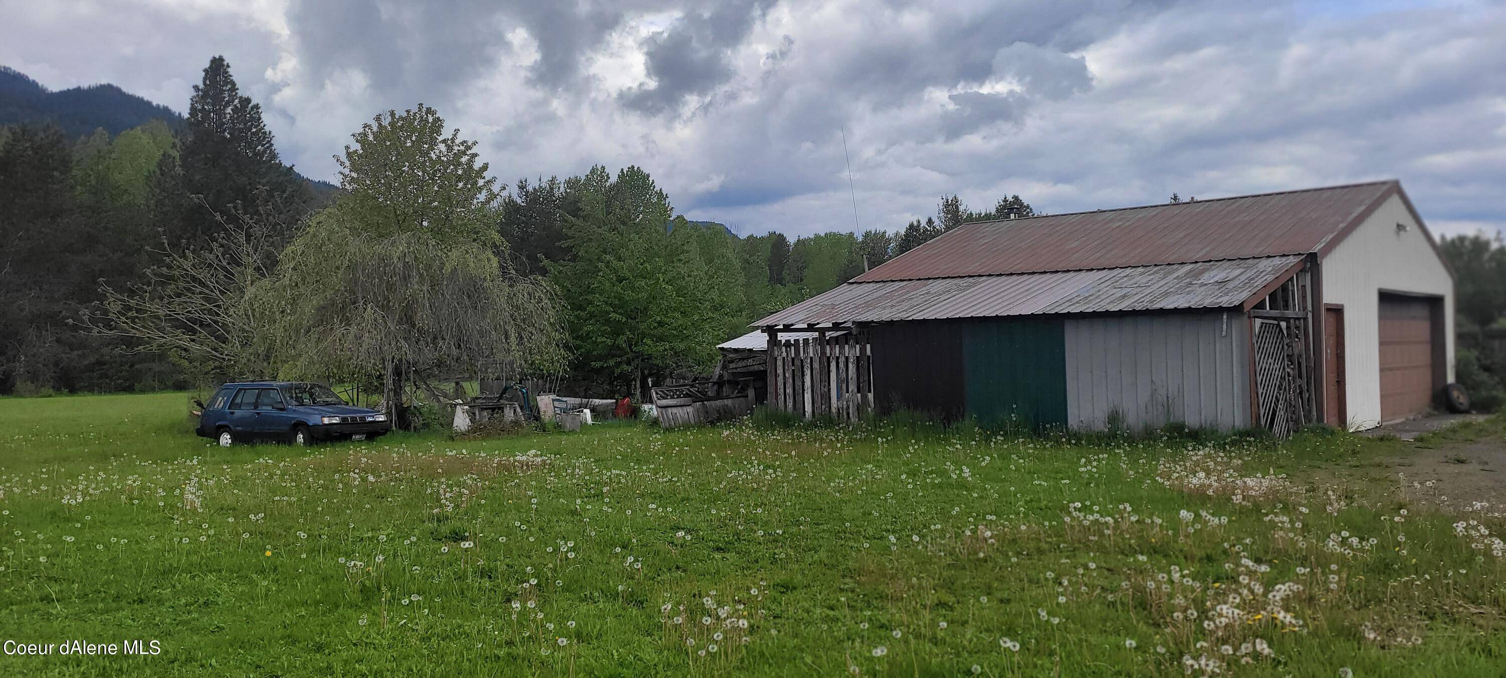 Clark Fork, ID 83811,372 N River Lake