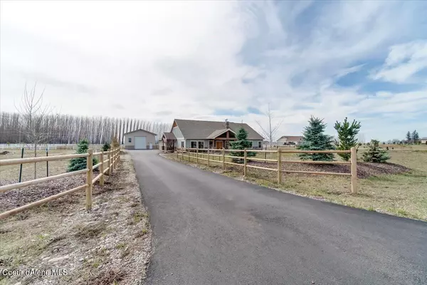 3464 W CJ CT, Rathdrum, ID 83858