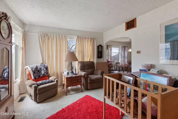 Sandpoint, ID 83864,32655 Highway 200