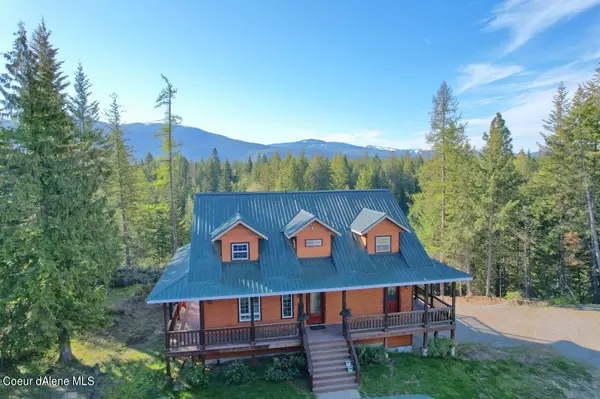 845 Cougar Rd, Naples, ID 83847