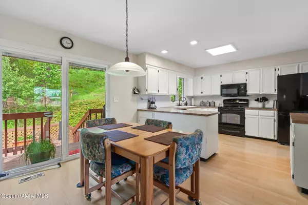 Dalton Gardens, ID 83815,1523 E Woodland Dr