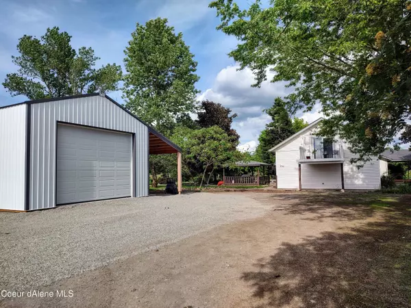 10200 N HAPPY TRL, Rathdrum, ID 83858