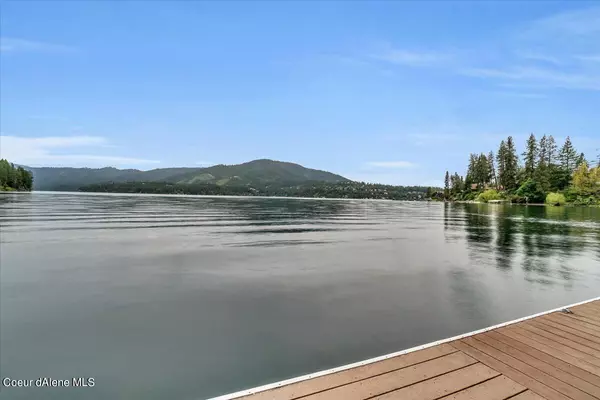 Hayden Lake, ID 83835,10536 N LAKEVIEW DR