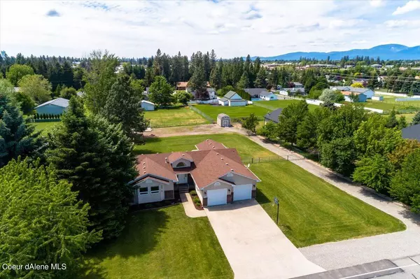 7807 N COLFAX ST, Dalton Gardens, ID 83815