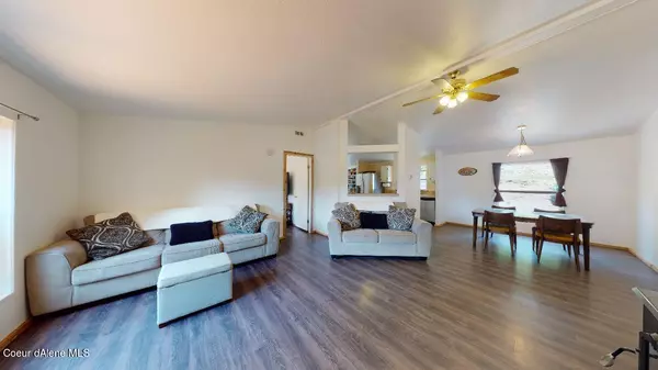 540 Lightning Creek RD, Clark Fork, ID 83811