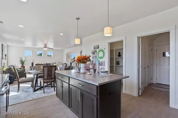 Post Falls, ID 83854,3878 N June Bug St