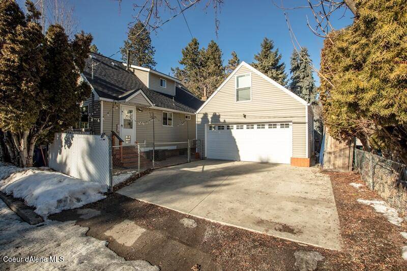 Coeur d'Alene, ID 83815,2802 N HONEYSUCKLE DR