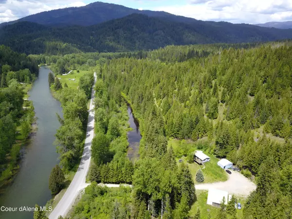 8420 Coeur D Alene River Road, Kingston, ID 83839