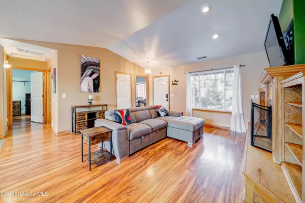 Rathdrum, ID 83858,8604 Oregon St