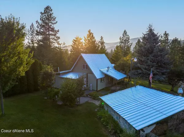 491 Pine View Ln, Spirit Lake, ID 83869